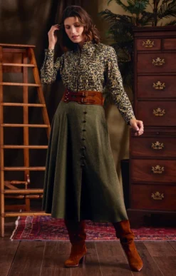 Ladies Button Swing Skirt