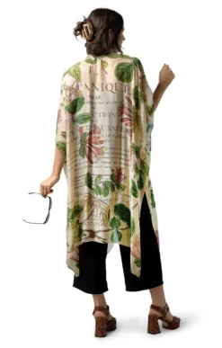 Ladies Throwover 5 Ladies Throwover -House Of Bruar TZ23002HONEYSUCKLENATURAL 1